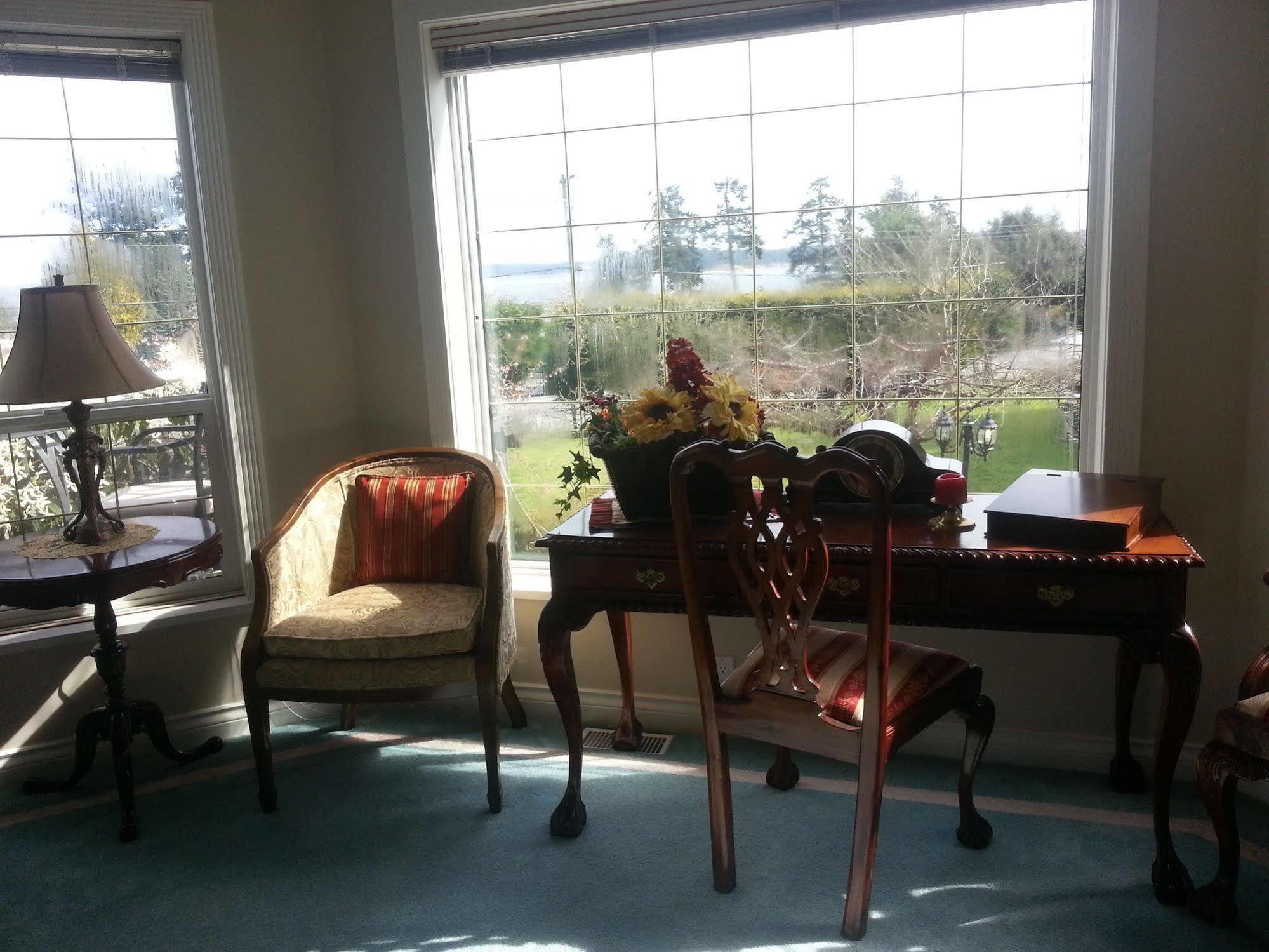 By The Sea Bnb, Sidney Victoria Bc Экстерьер фото